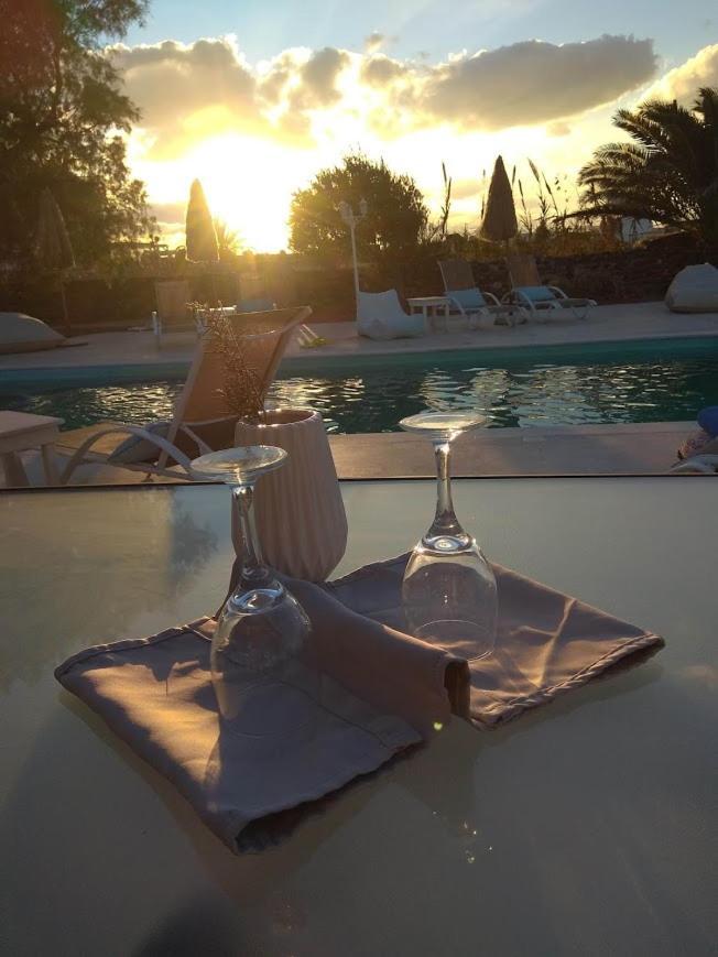 Ecoxenia Aparthotel Иа Екстериор снимка