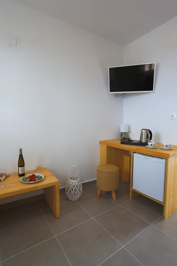 Ecoxenia Aparthotel Иа Екстериор снимка